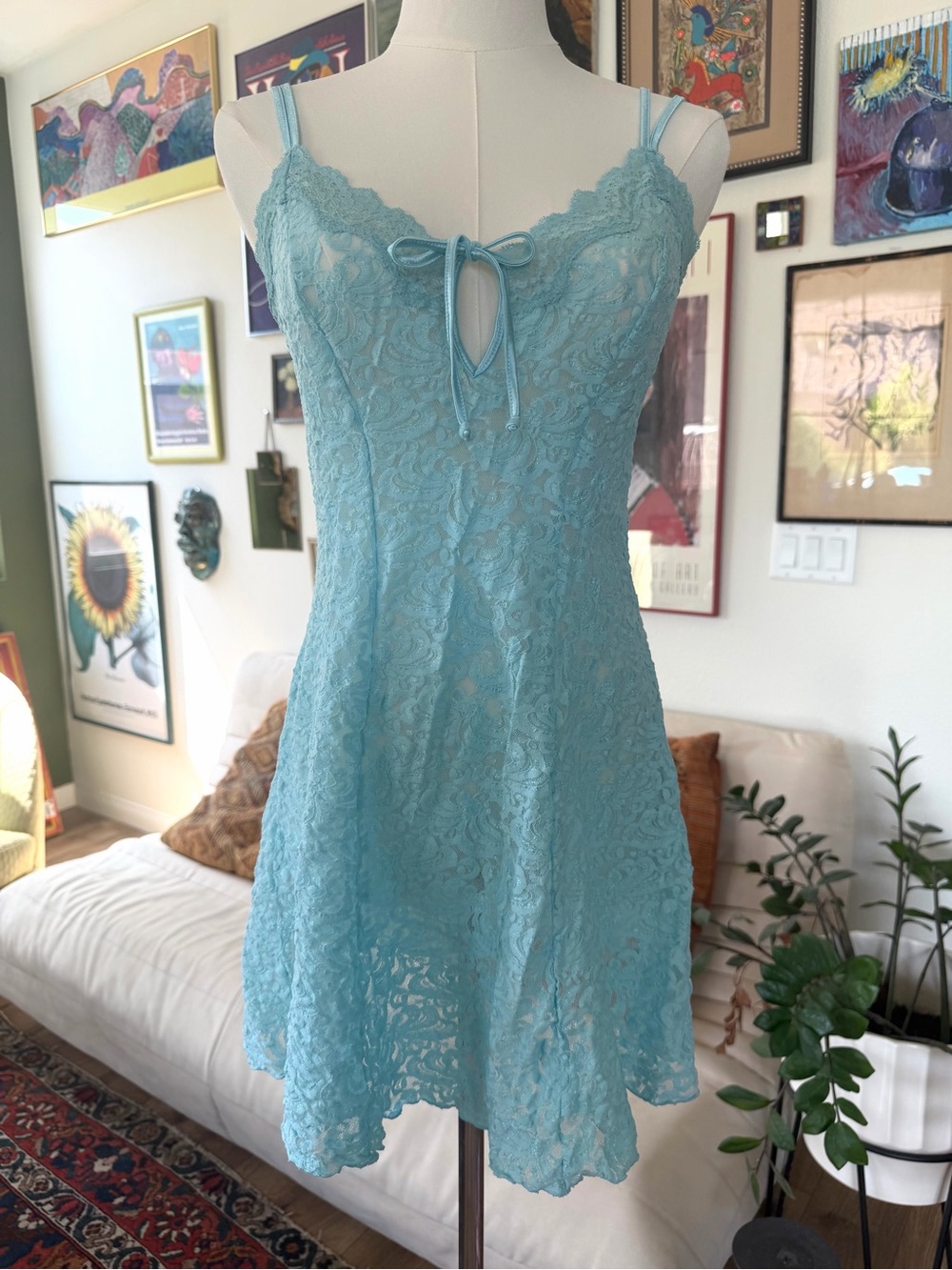 90s style Lace Chemise Nightdress in Light Blue - Women's Slipdress mini, femme